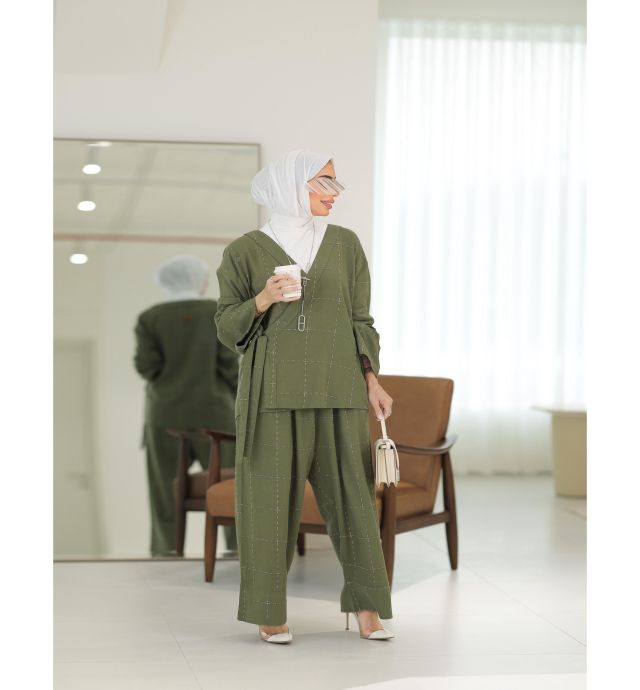 بدله نسائية